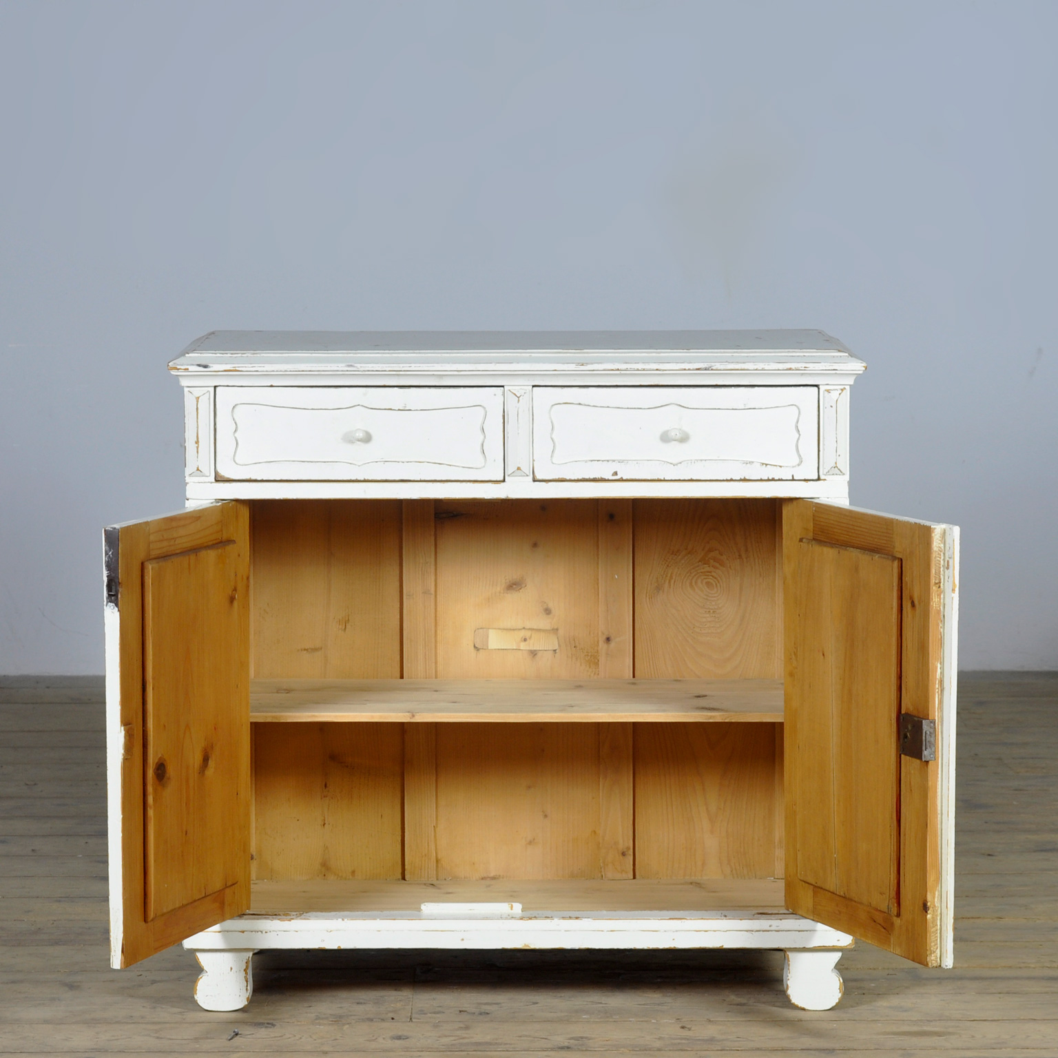 25249_dresser_4