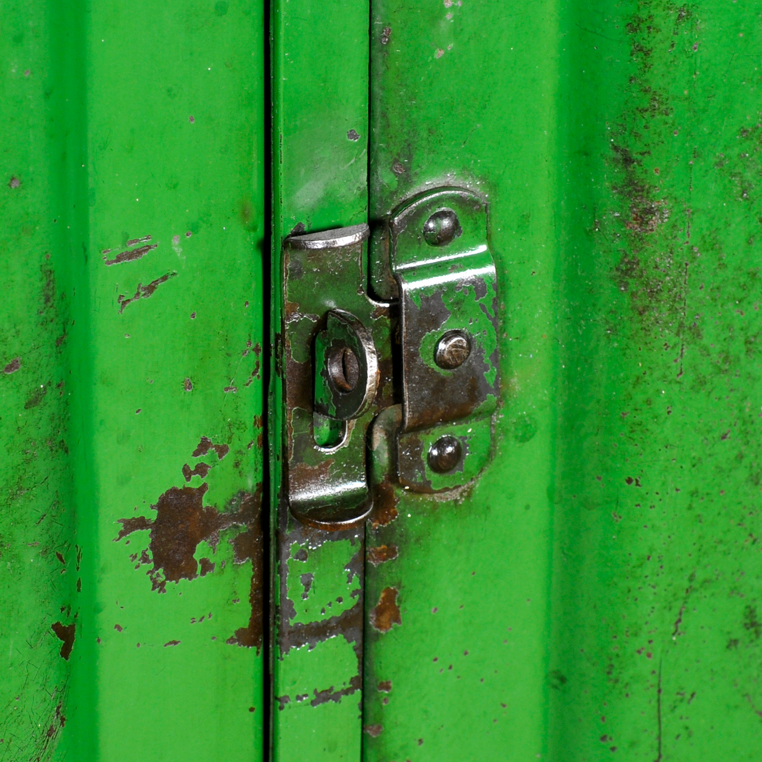 26002_locker_9