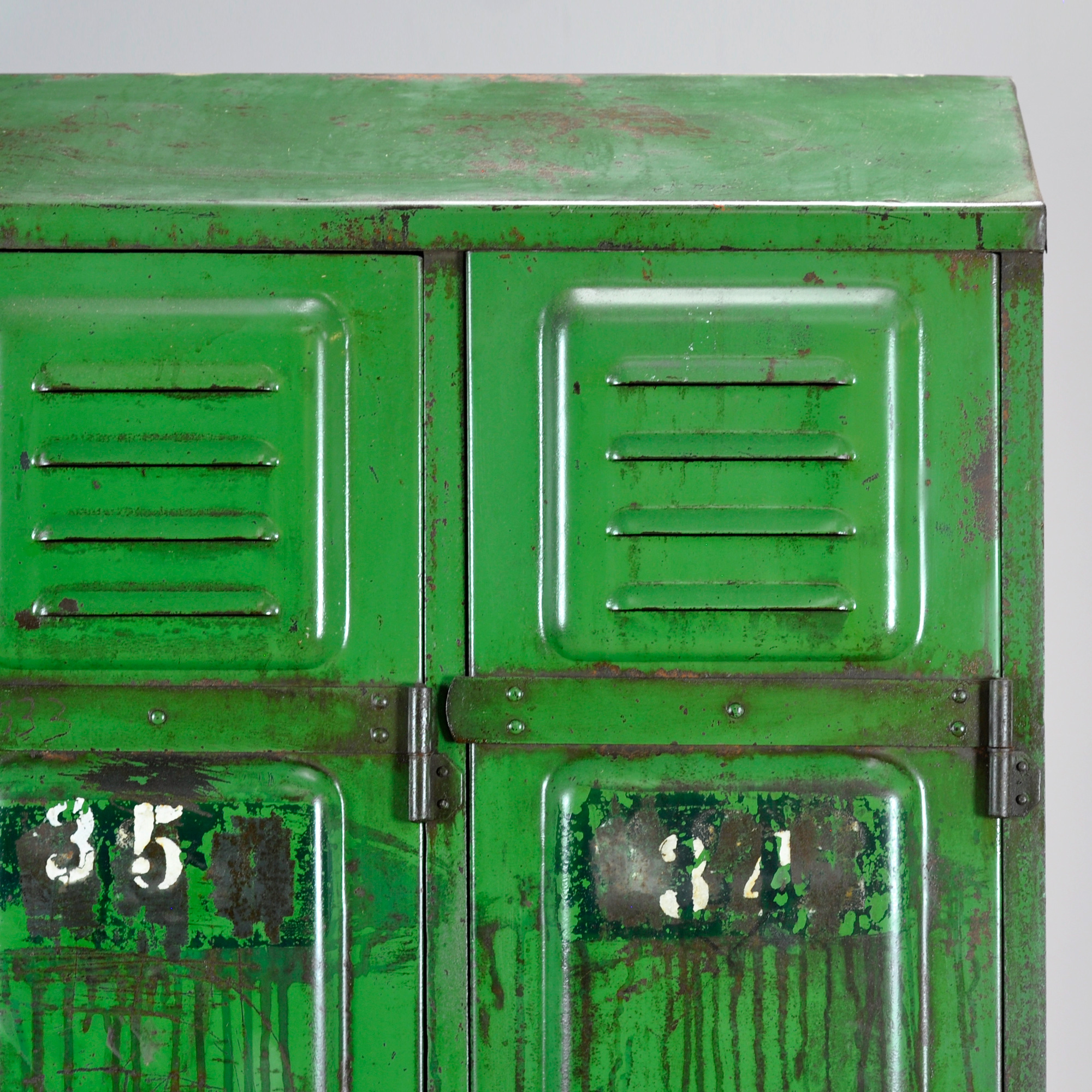 26250_locker_7