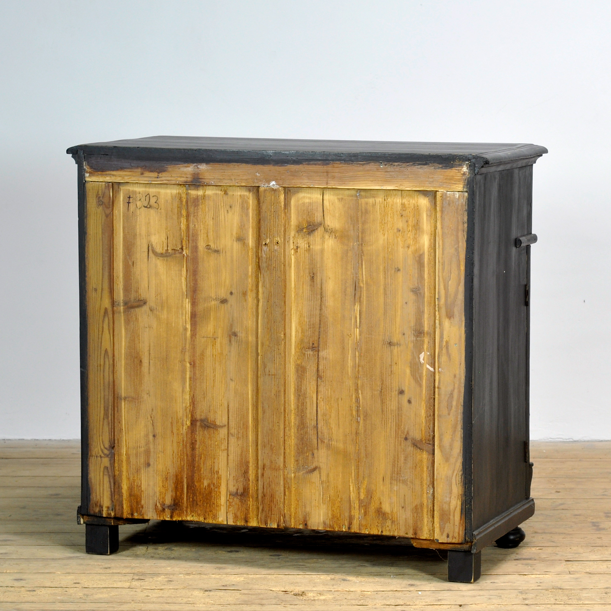 26264-dresser_12