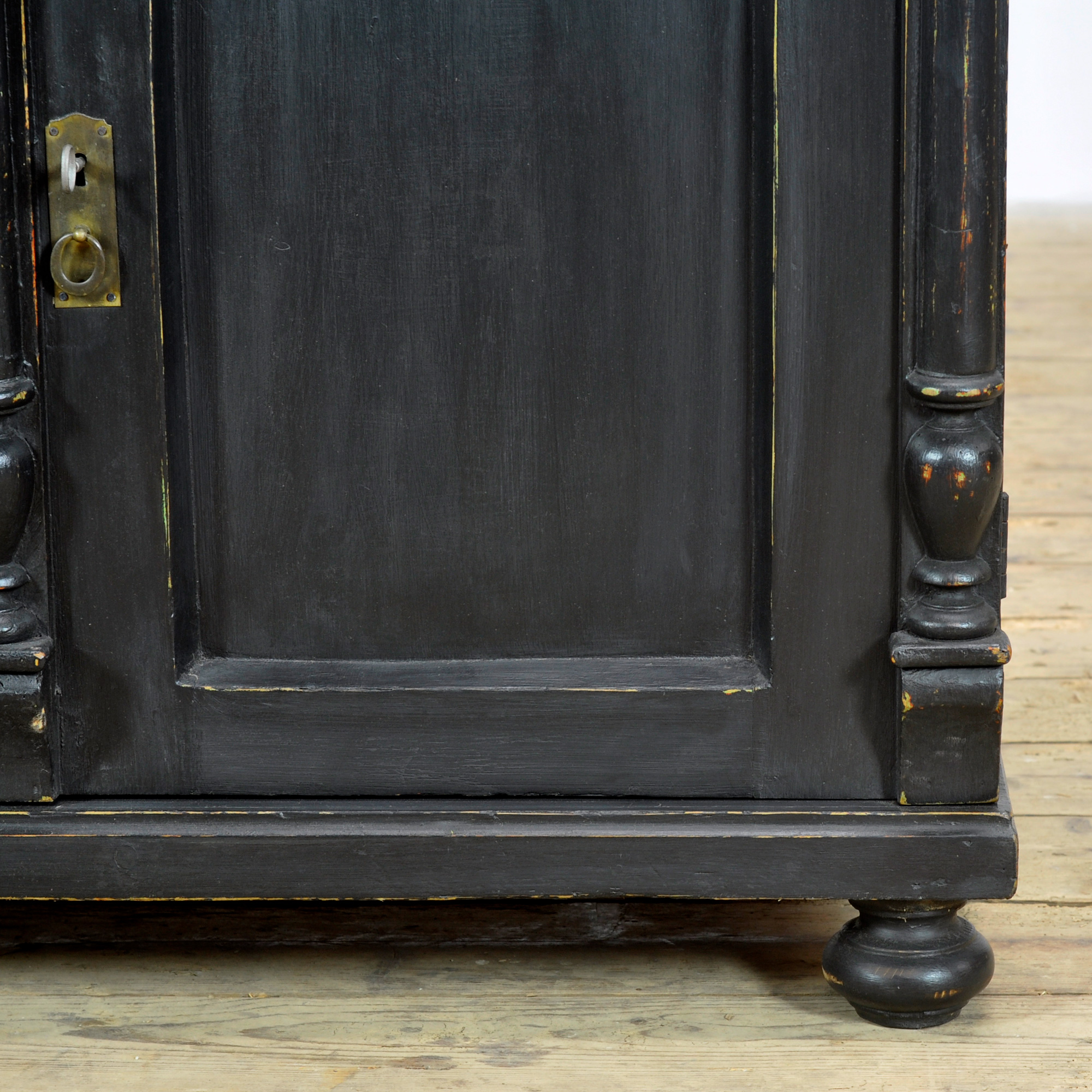 26264-dresser_8