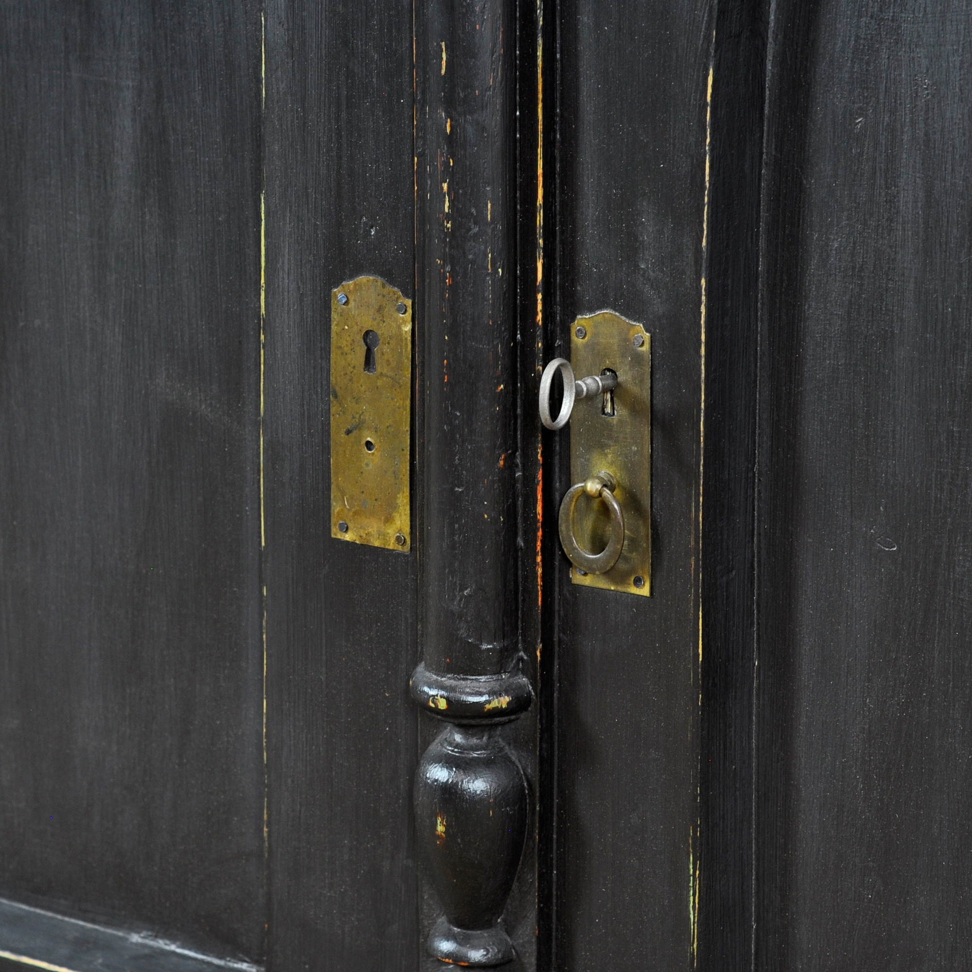 26264-dresser_9